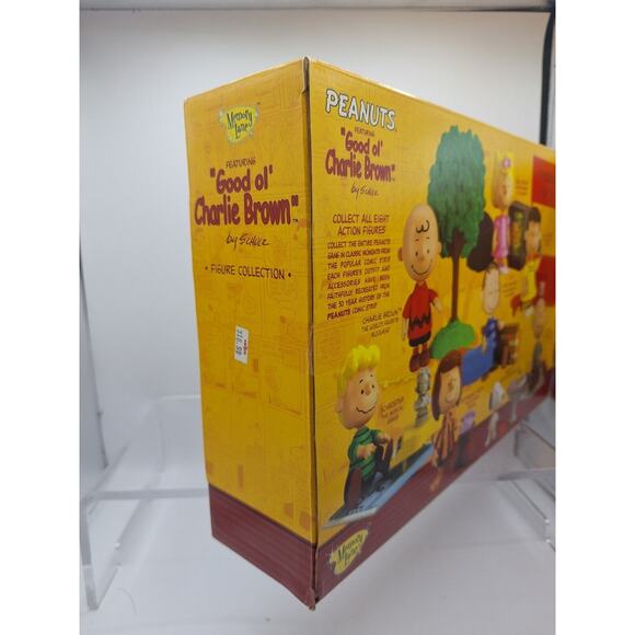 40)Peanuts Characters; PEPPERMINT PATTY, CHARLIE BROWN, AND LINUS 5in Figurines. - Picture 7 of 9